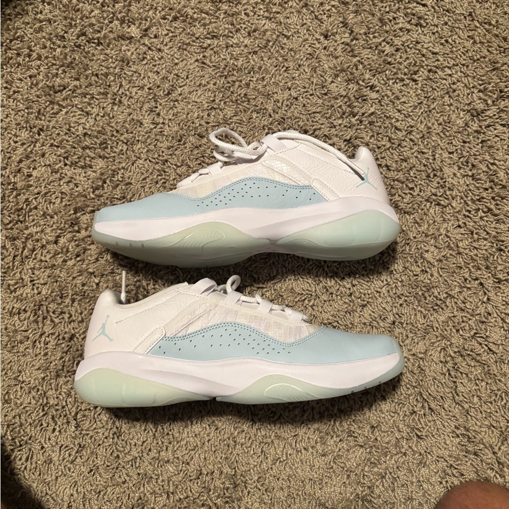 Air Jordan Comfort Low Igloo Blue and White. Never Worn. Size 10